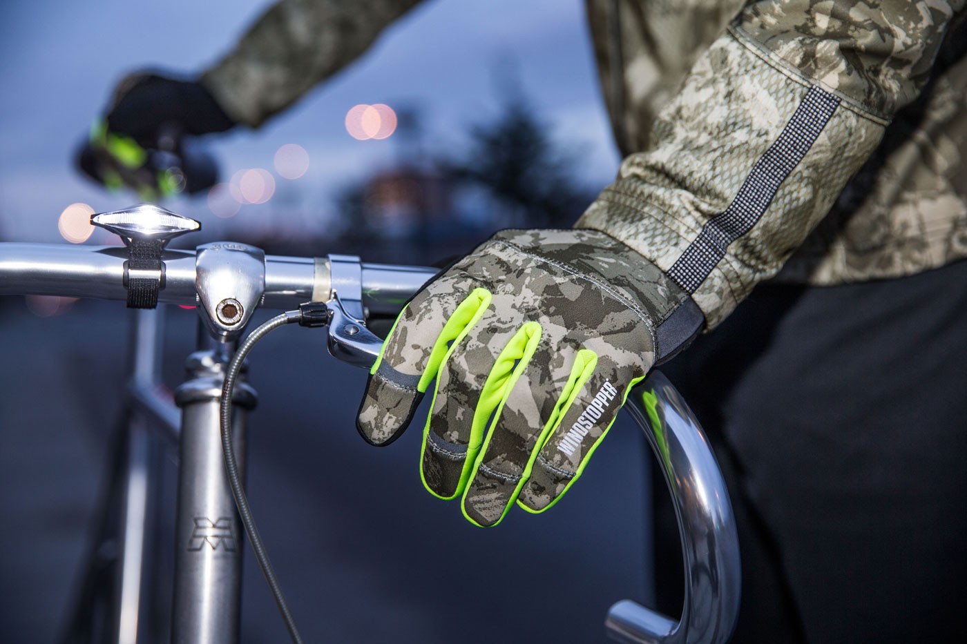 Gore-Bike-Wear-Handschuhe-Reflektoren