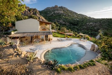 Casa Stones