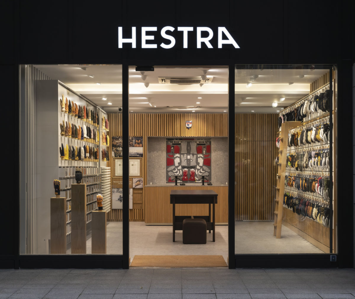 Hestra