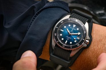 Freibeuter am Handgelenk: Le Forban Marseillaise Abyss Blue