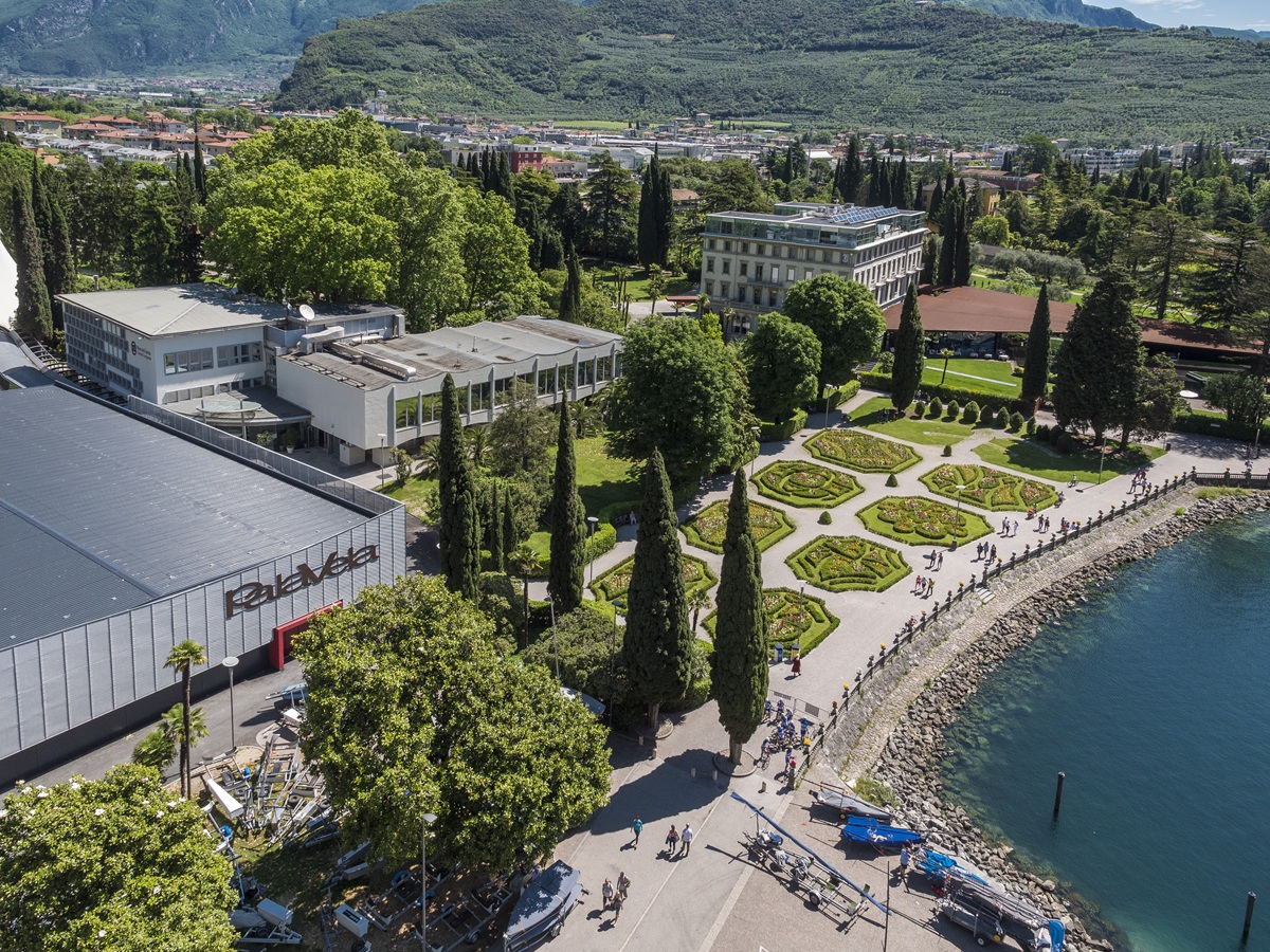 Die internationale Leitmesse „Outdoor“ kehrt 2026 nach Riva del Garda ...