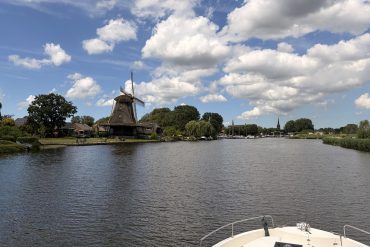 Bootsurlaub in den Niederlanden: Großes Kino auf der malerischen Vecht